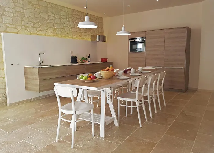 Classy Apartment In Villes Que Des Corbi Res With Swimming Pool