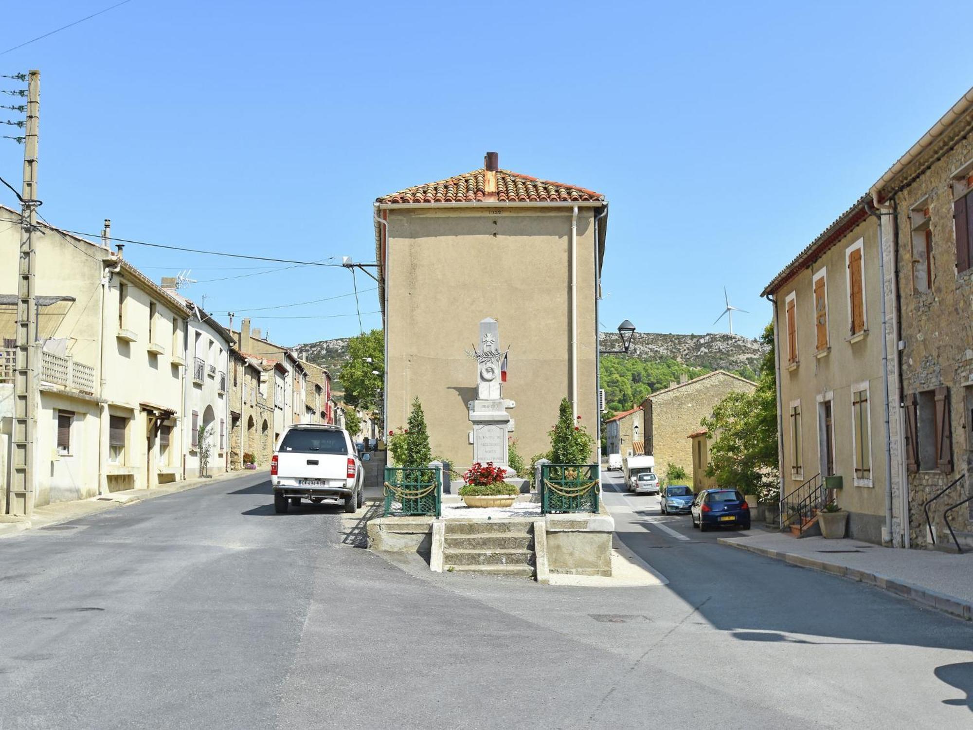 Classy In Que Des Corbi Res With Swimming Pool Apartment *