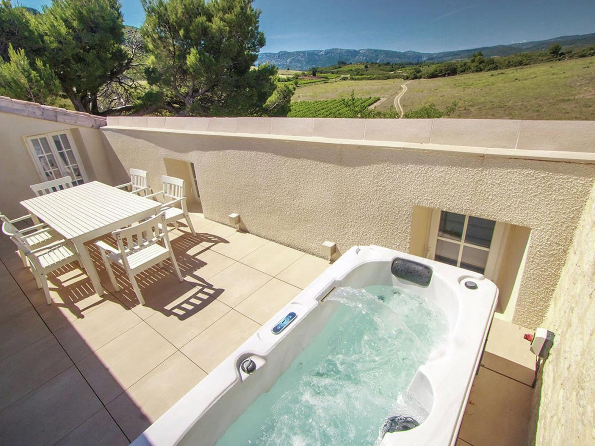 Classy In Que Des Corbi Res With Swimming Pool