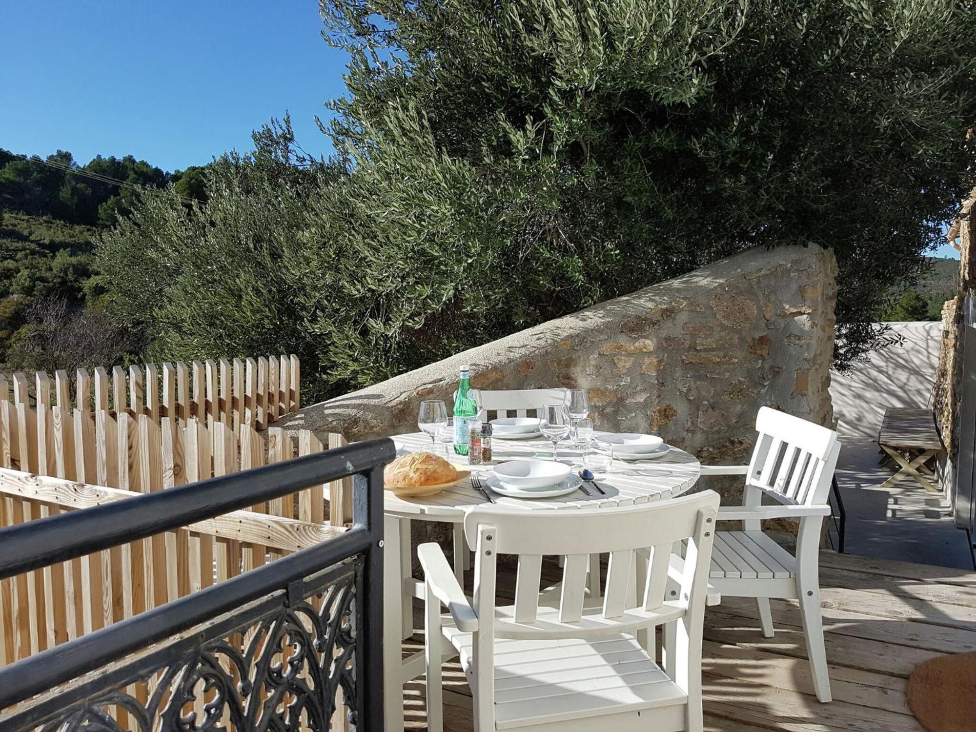 Classy In Que Des Corbi Res With Swimming Pool